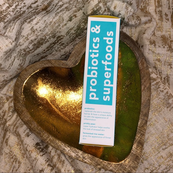 TULA Dew Your Thang Oil Free Gel Cream! - Picture 4 of 11